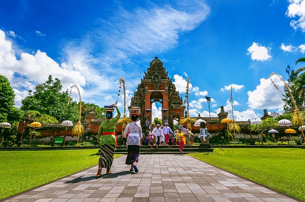 percakapan dengan turis di bali